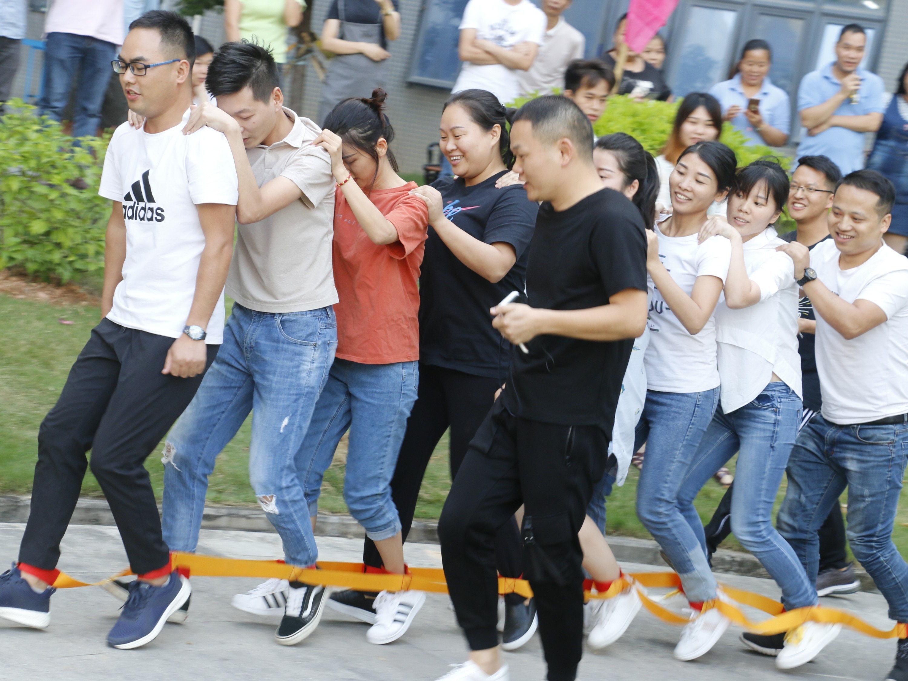 别具一格的硬汉视频APP官网下载真空硬汉视频黄色版公司趣味运动会