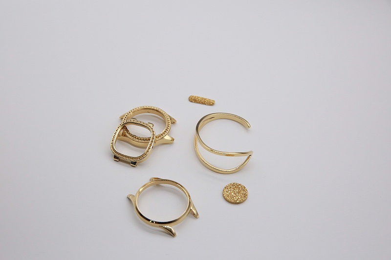 金色真空硬汉视频黄色版