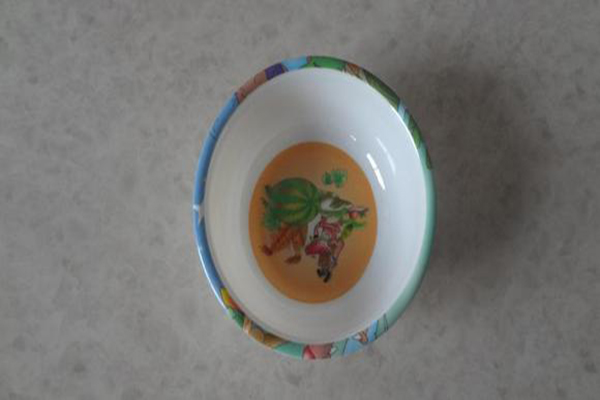 硬汉视频黄色版餐具