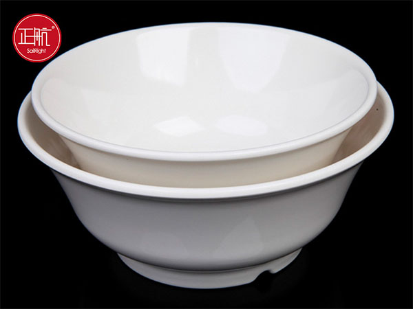 硬汉视频黄色版餐具